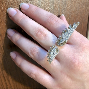 Angel‎ wings ring